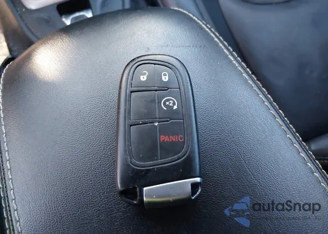 2014 Jeep Cherokee Limited из США, поврежденный, VIN 1C4PJMDS8EW242408